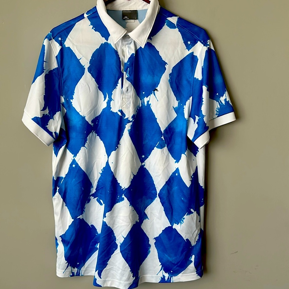 Men’s casual collared shirt